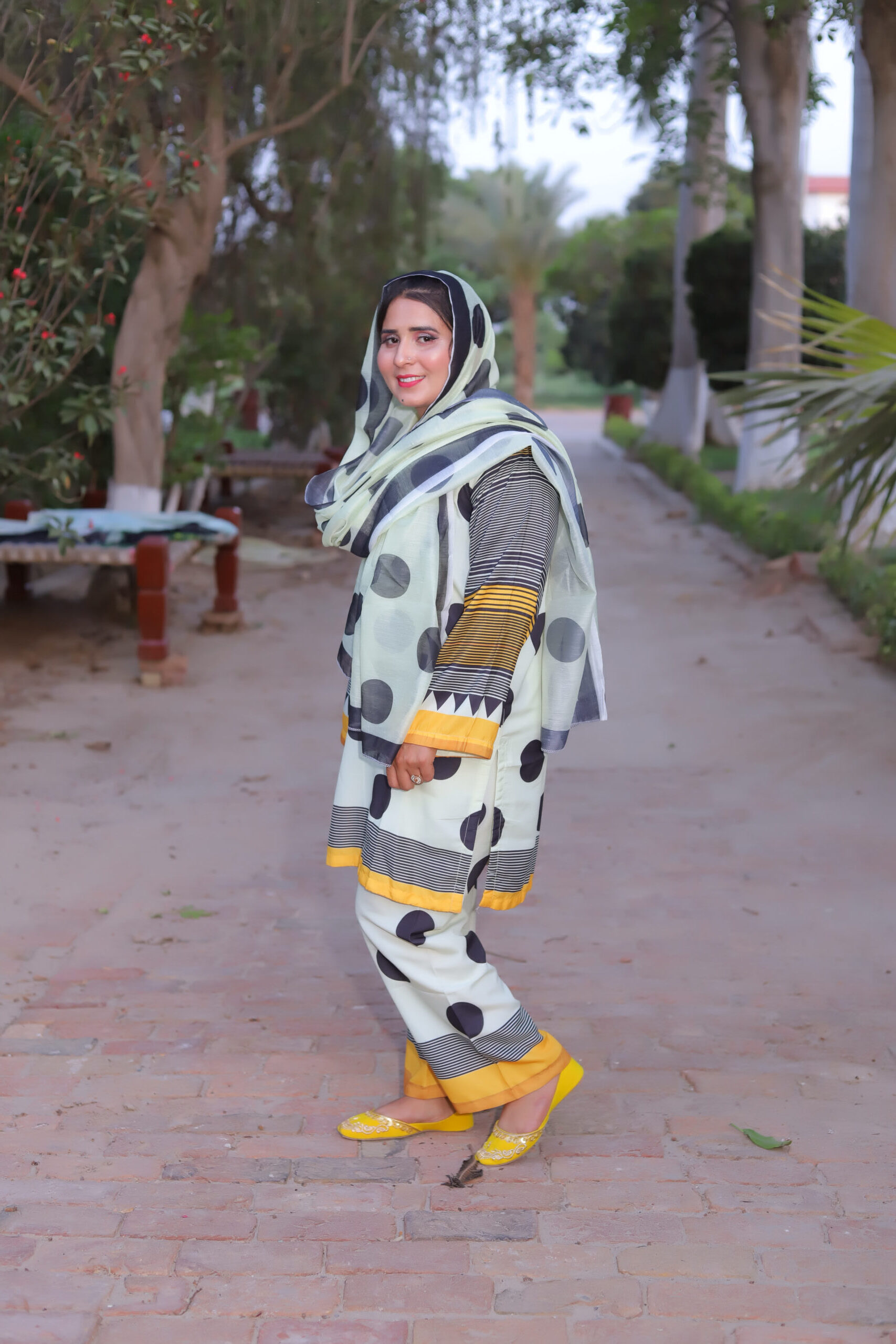 Lawn Cotton - Image 4